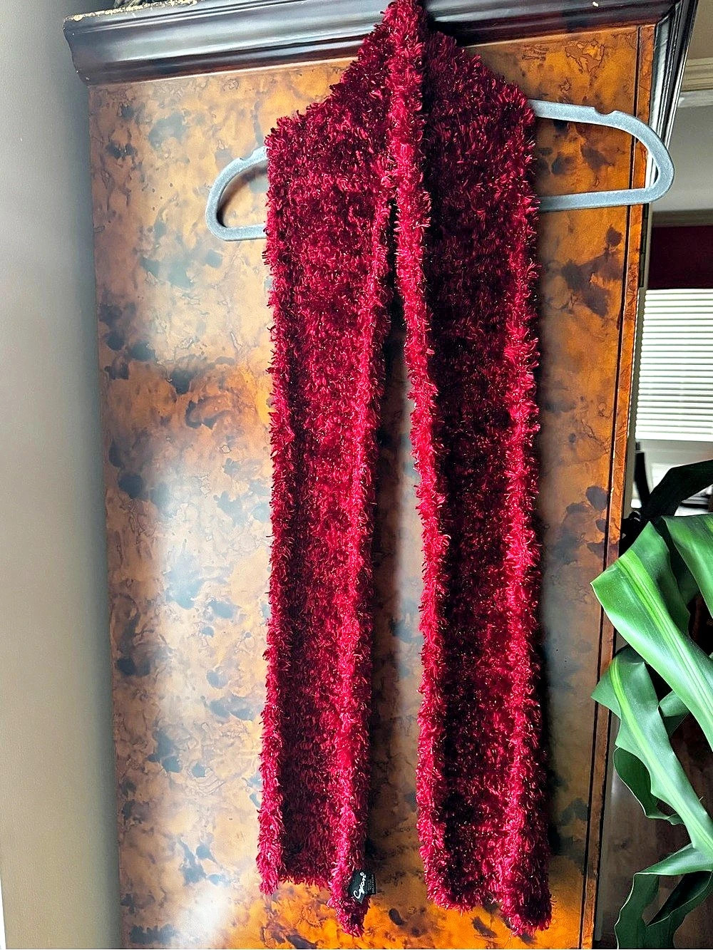 Cejon Fuzzy Knit Scarf in Red Like New